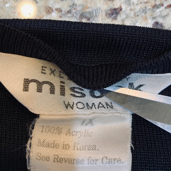 Exclusively Misook Woman Black Tunic Top 1X Classic Dressy Old Money Modest Work - Picture 12 of 14